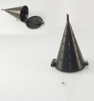 Кормушка зимняя Грант, конусная, пластмассовая, большая